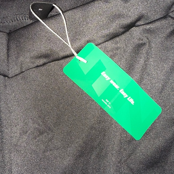 SHEIN Bike Shorts - Picture 3 of 5